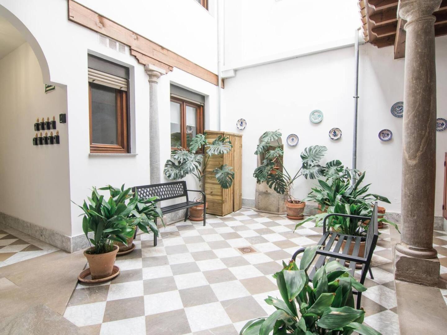 Tuguest Gracia Apartments Granada Eksteriør billede